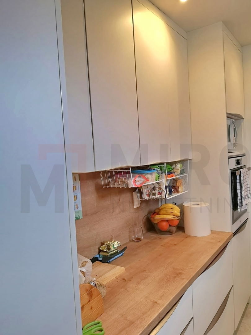 Malinska, lepo urejen apartma v 2. nadstropju s pogledom na morje, PRODAJA!