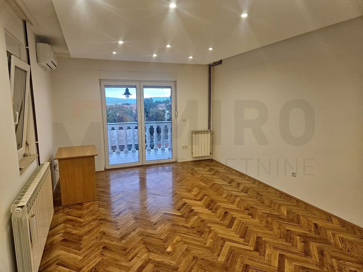 Malinska, apartma v 2. nadstropju s pogledom na morje, PRODAJA!