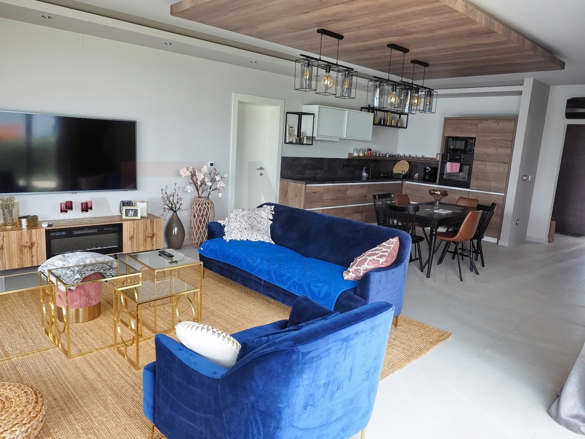 Krk, okolica, luksuzna moderna vila z bazenom in odprtim pogledom, PRODAJA!