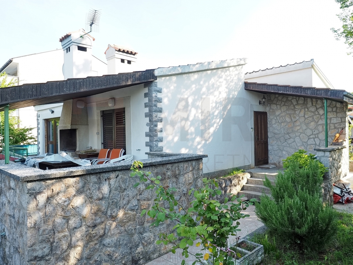 Hiša Malinska, Malinska-Dubašnica, 150m2