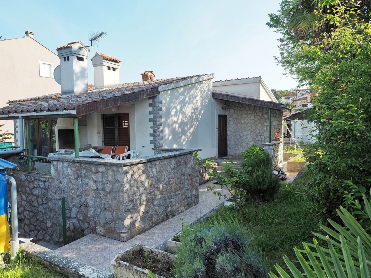 Hiša Malinska, Malinska-Dubašnica, 150m2