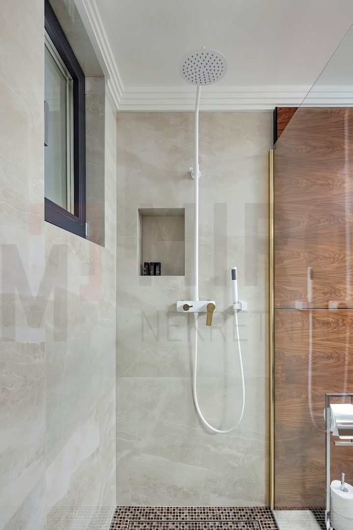 Malinska, atraktiven apartma z bazenom in pogledom na morje!