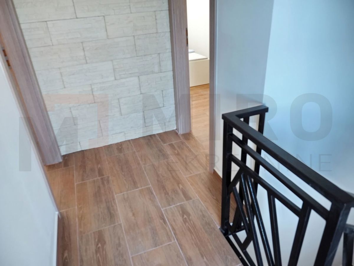 Krk, okolica, dvoetažni apartma s pogledom na morje!
