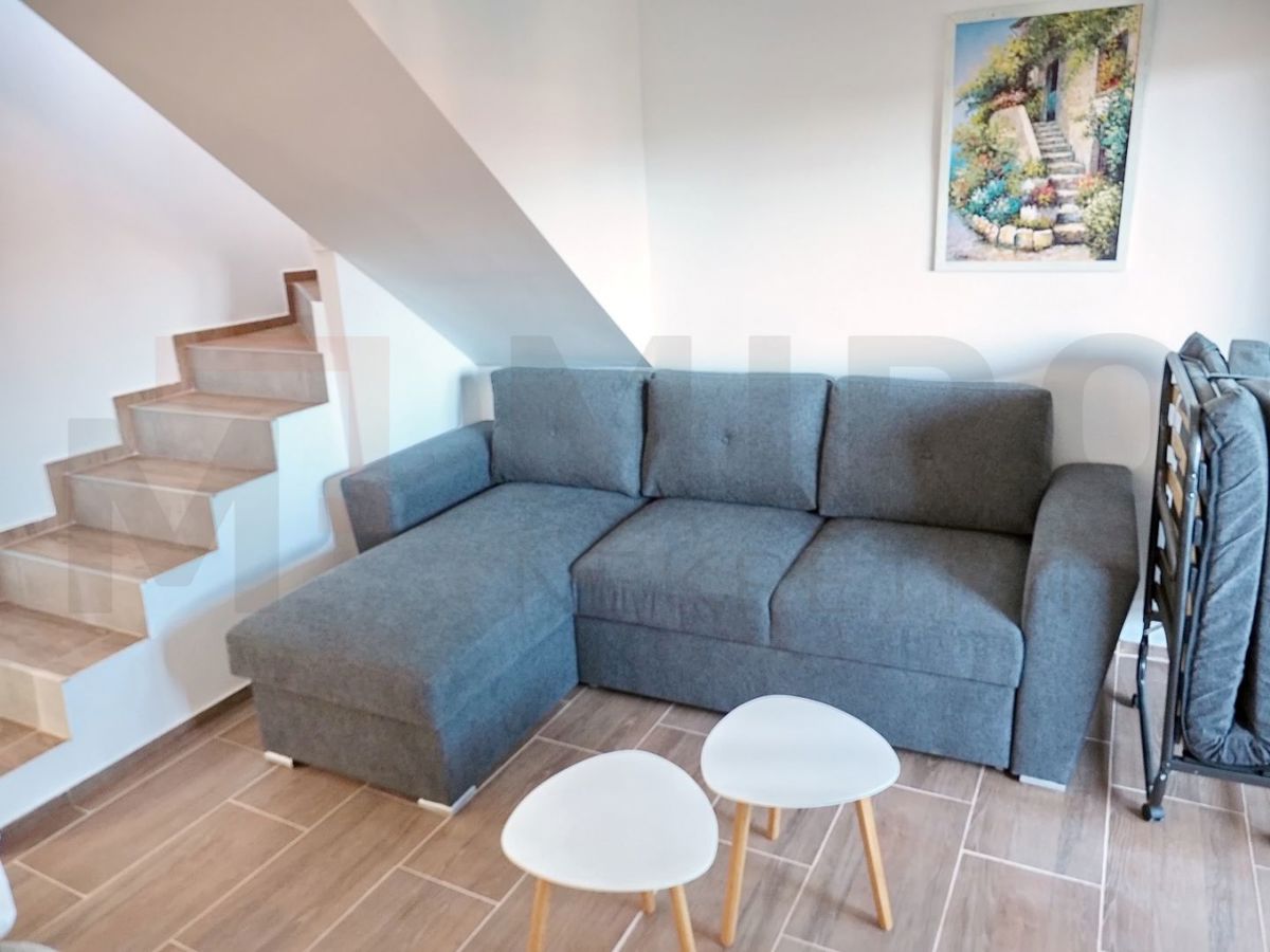 Krk, okolica, dvoetažni apartma s pogledom na morje!