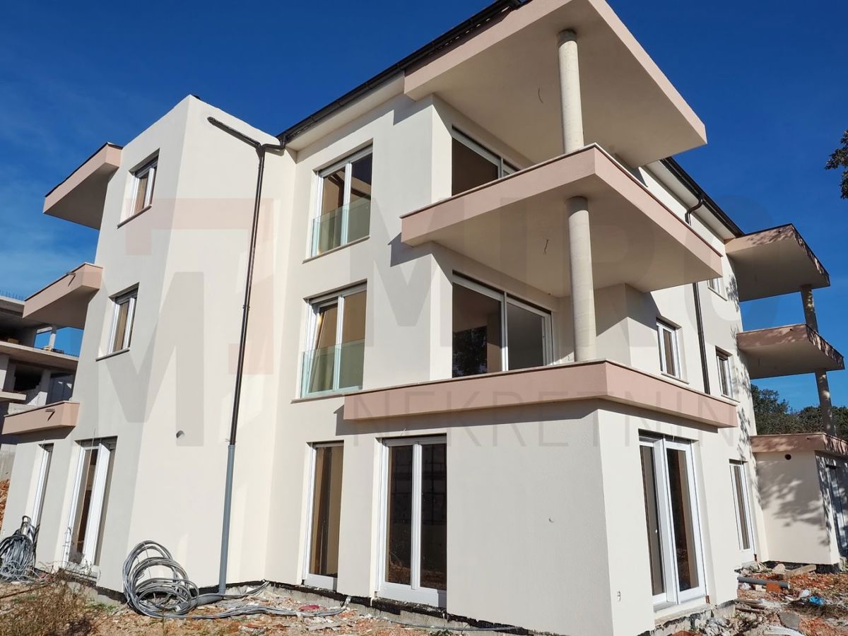 Njivice, novogradnja, apartma z odprtim pogledom na morje!