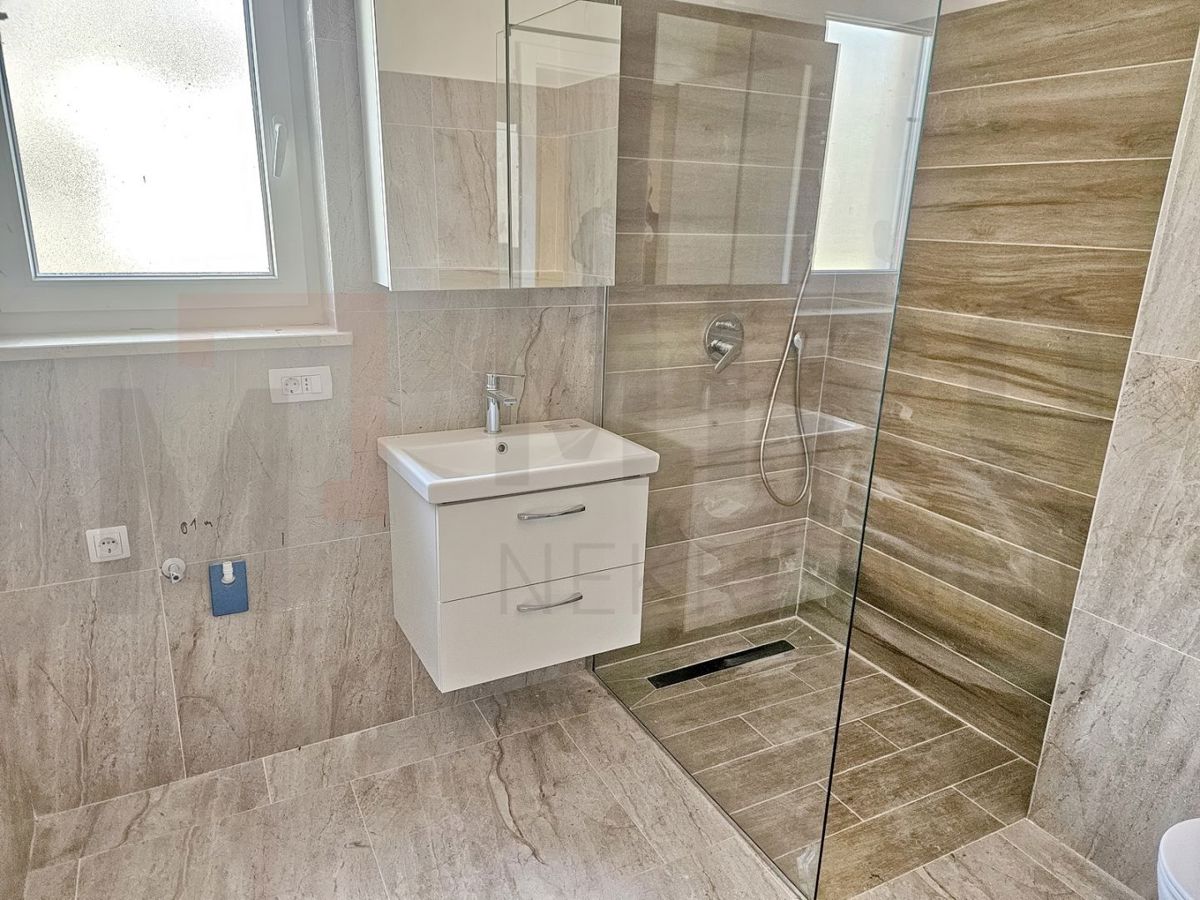 Njivice, novogradnja, apartma z odprtim pogledom na morje!