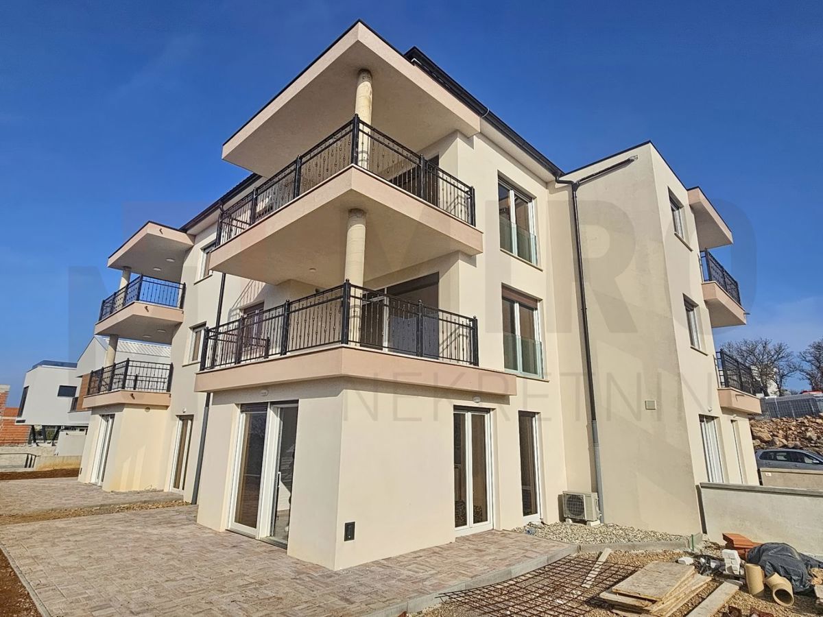 Njivice, novogradnja, apartma z odprtim pogledom na morje!