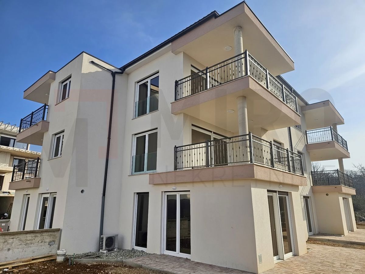 Njivice, novogradnja, apartma z odprtim pogledom na morje!