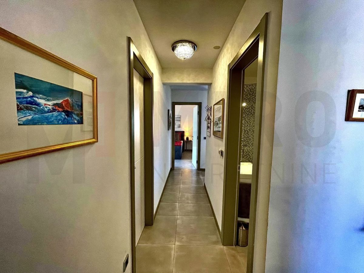 Mesto Krk, moderno opremljen apartma z bazenom in razgledom!