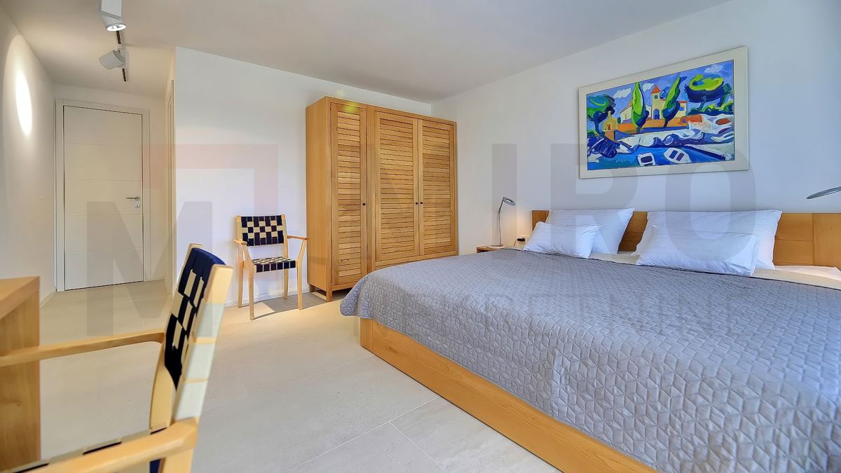 Hiša Malinska, Malinska-Dubašnica, 212m2