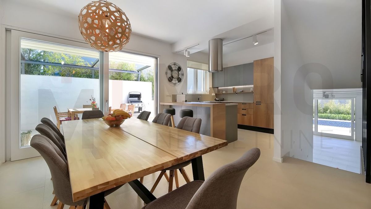 Hiša Malinska, Malinska-Dubašnica, 212m2