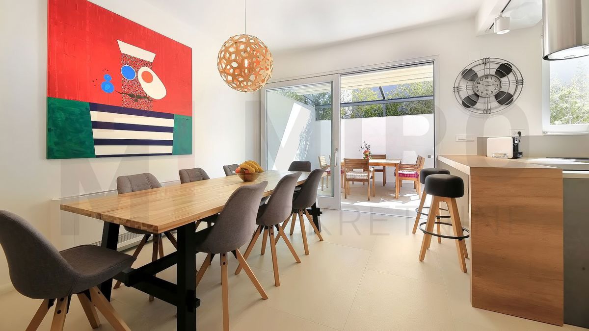 Hiša Malinska, Malinska-Dubašnica, 212m2