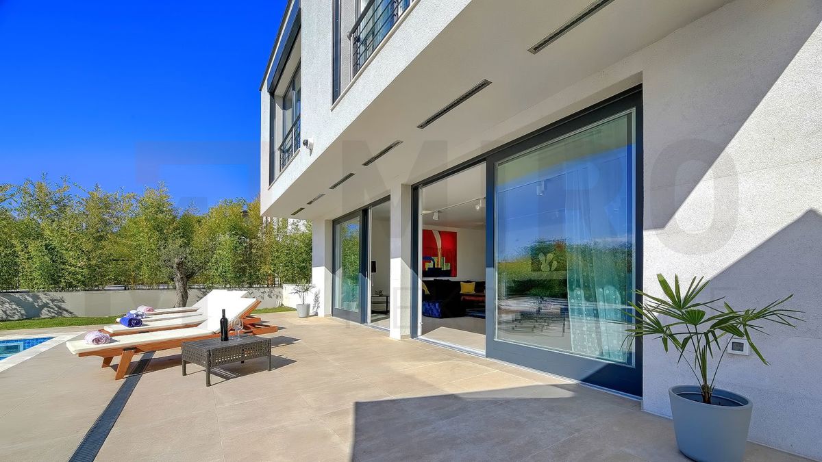 Hiša Malinska, Malinska-Dubašnica, 212m2