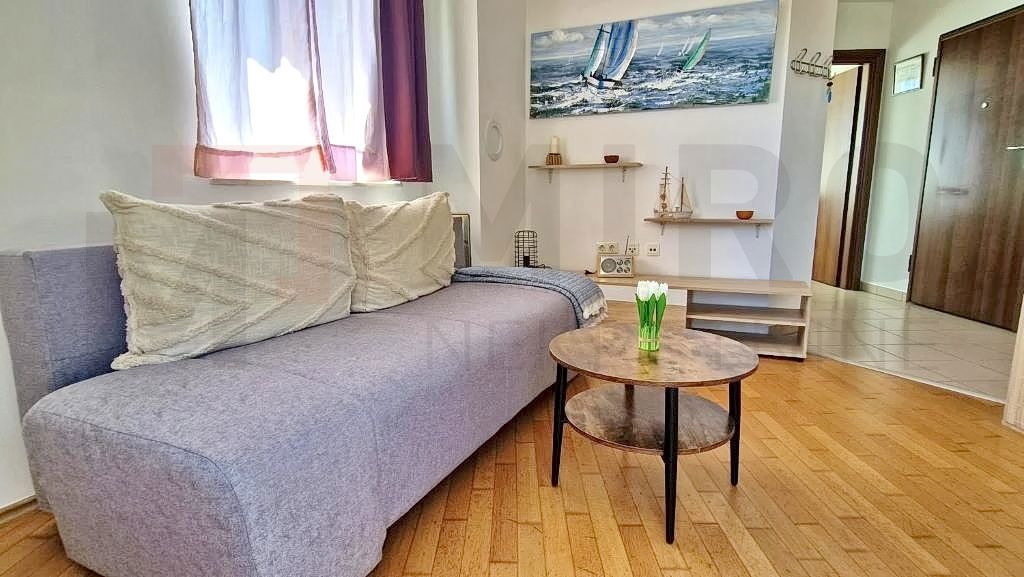 Mesto Krk, opremljeno stanovanje v pritličju z vrtom in razgledom!