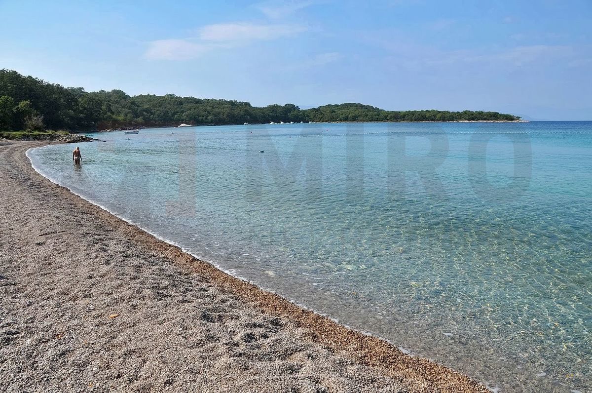 Stanovanje/Apartma Njivice, 100m2