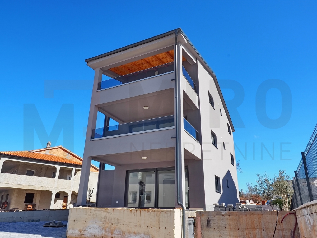 Malinska, nov apartma v 1. nadstropju s pogledom na morje, PRODAJA!