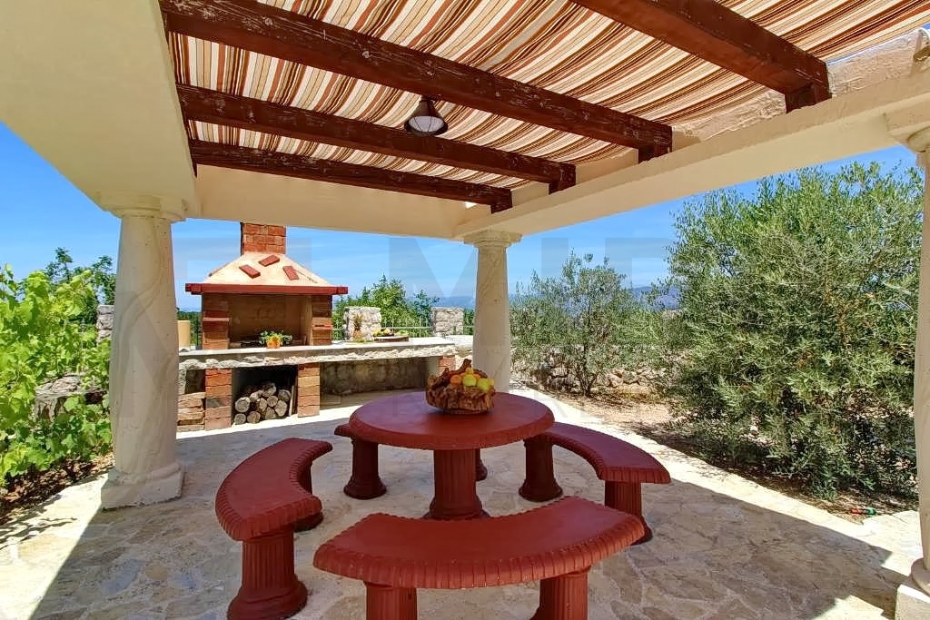 Uvala Soline, mediteranska vila z odprtim pogledom na morje, PRODAJA!
