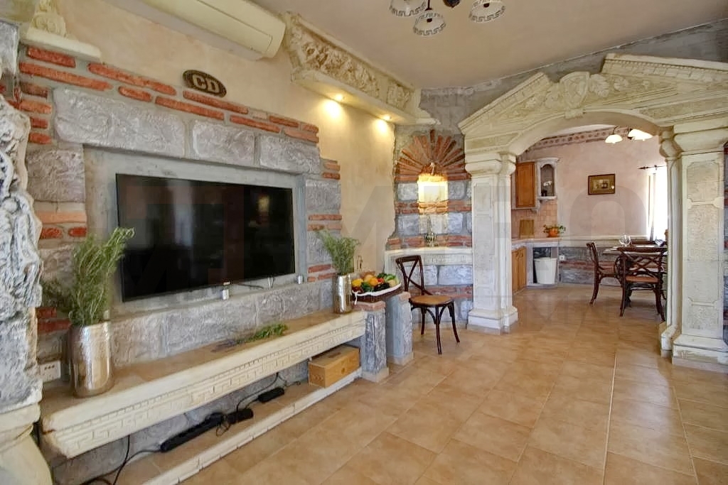 Uvala Soline, mediteranska vila z odprtim pogledom na morje, PRODAJA!