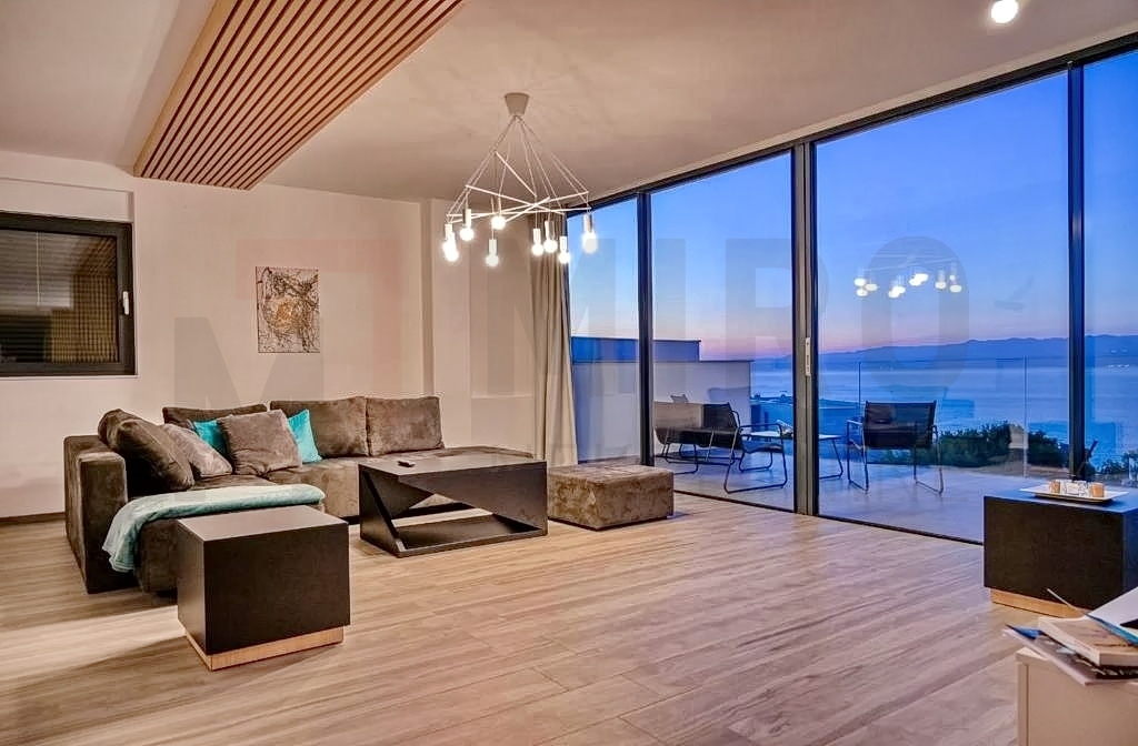Malinska, moderen penthouse s panoramskim pogledom na morje