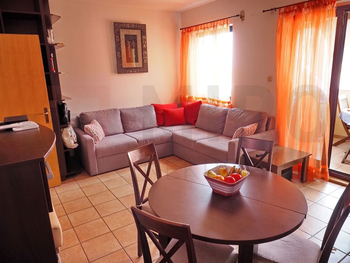 Malinska, opremljen apartma s prekrasnim pogledom na morje, PRODAJA!