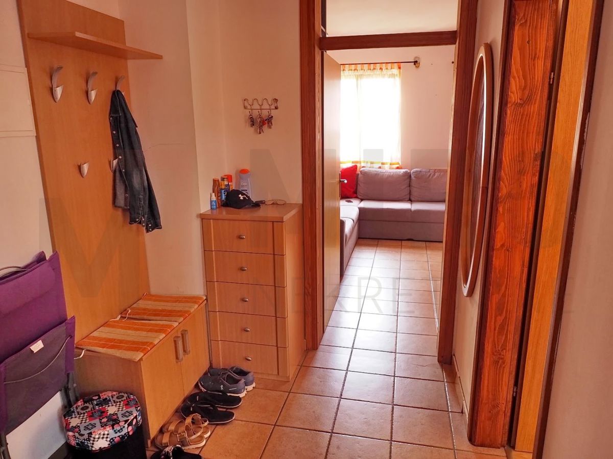 Malinska, opremljen apartma s prekrasnim pogledom na morje, PRODAJA!