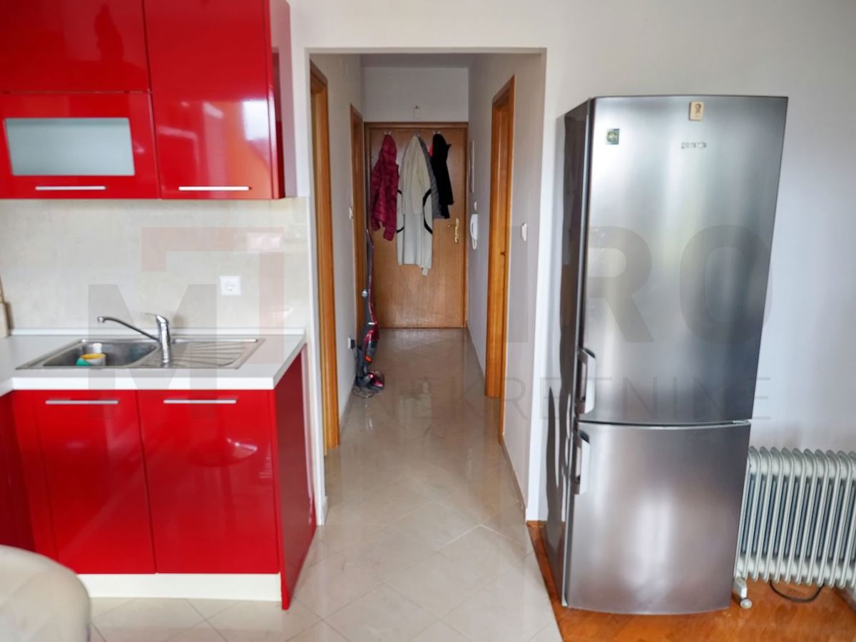 Malinska, opremljen apartma blizu plaže, PRODAMO!