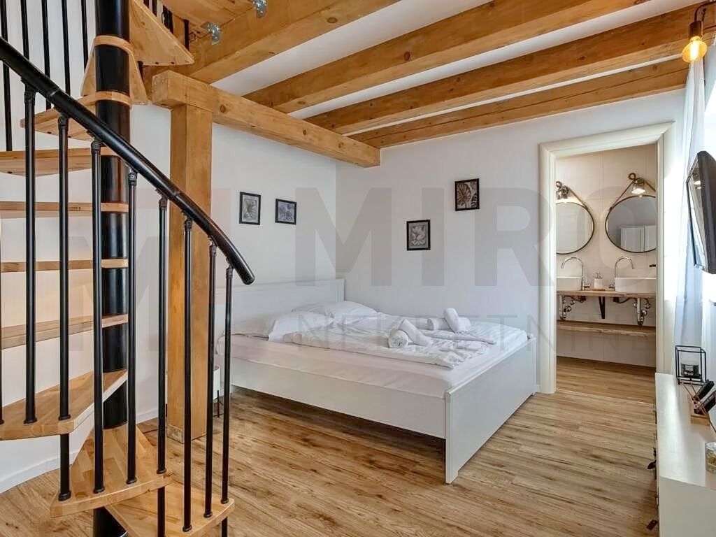 Crikvenica, okolica, nova samostojna hiša z bazenom!