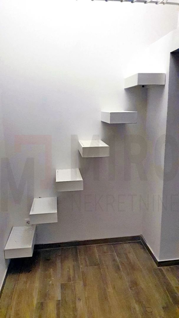 Malinska, moderno opremljen apartma v pritličju z vrtom!