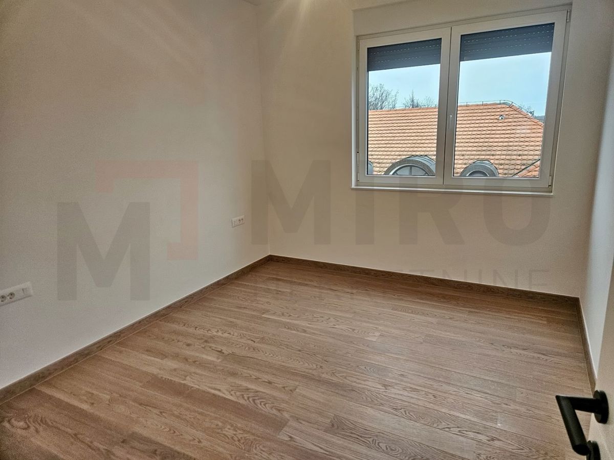 Zagreb, Sesvete, novo udobno stanovanje s strešno teraso!