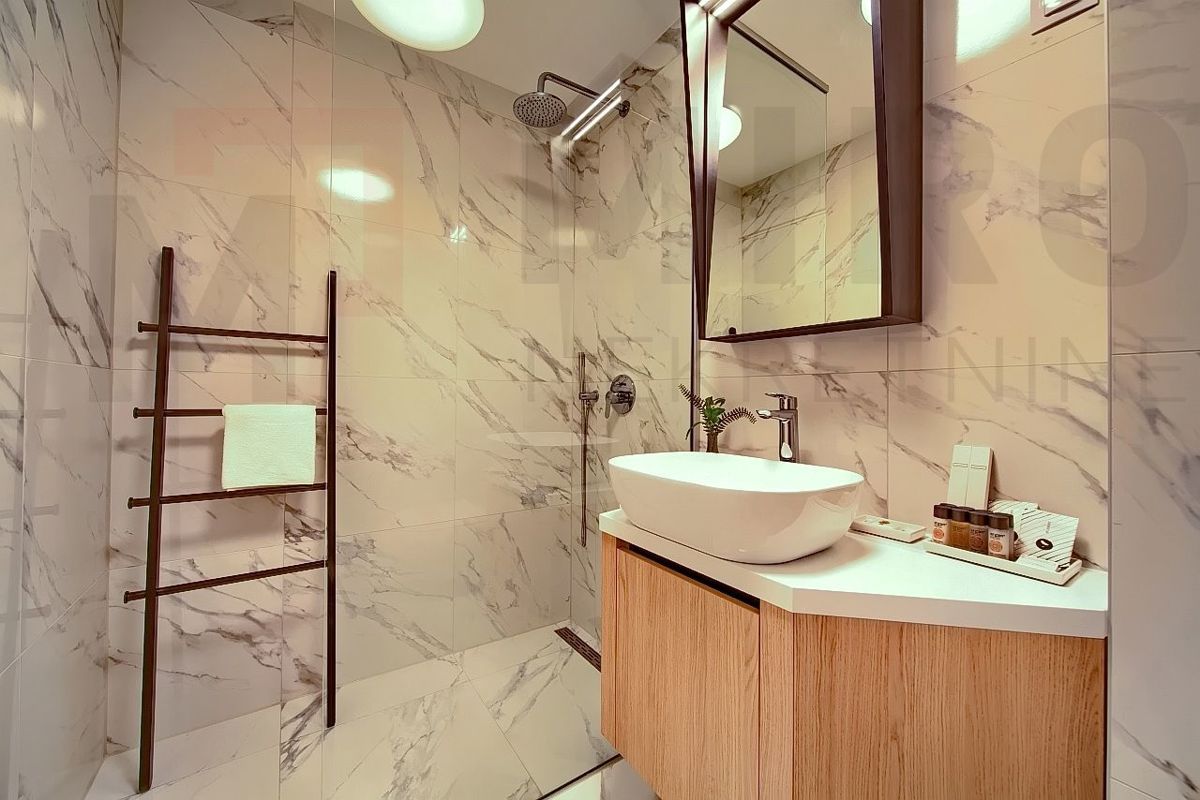 Grad Krk , moderno namješten apartma z okućnico in pogledom!