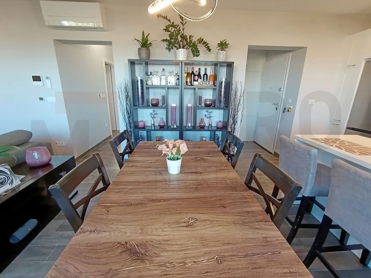 Malinska, opremljeno dvosobno stanovanje z razgledom!