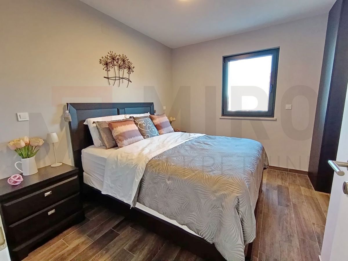 Malinska, opremljeno dvosobno stanovanje z razgledom!