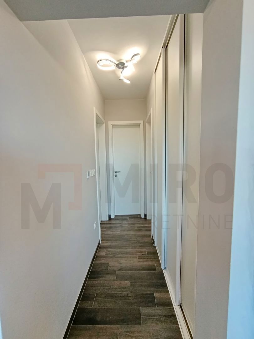 Malinska, opremljeno dvosobno stanovanje z razgledom!