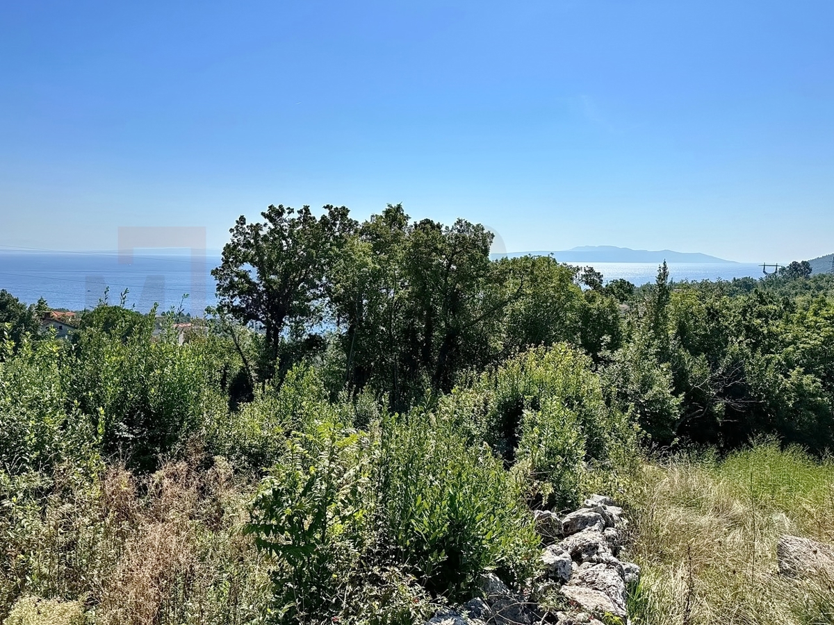 Opatija, Ičići, zemljišče z gradbenim dovoljenjem in projektom za moderno hišo