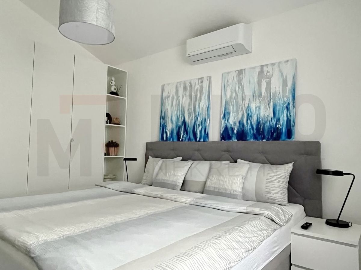 Malinska, na novo prenovljen dvosobni apartma z odprtim pogledom na morje!
