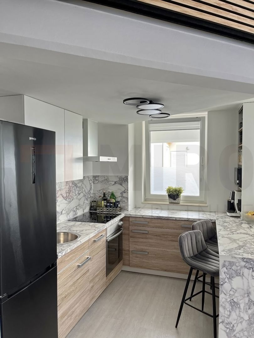 Malinska, na novo prenovljen dvosobni apartma z odprtim pogledom na morje!