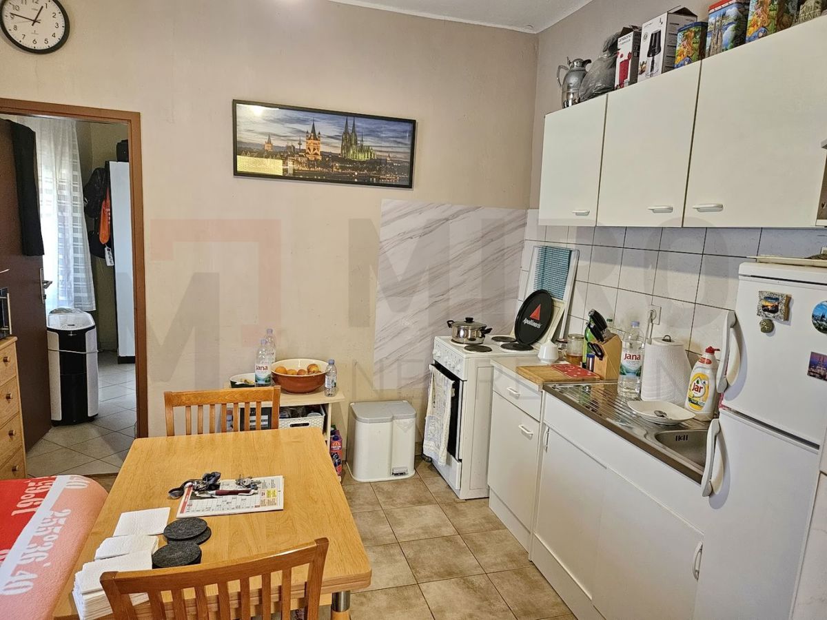 Malinska, apartma v samem centru, 20 m od morja, PRODAJA!