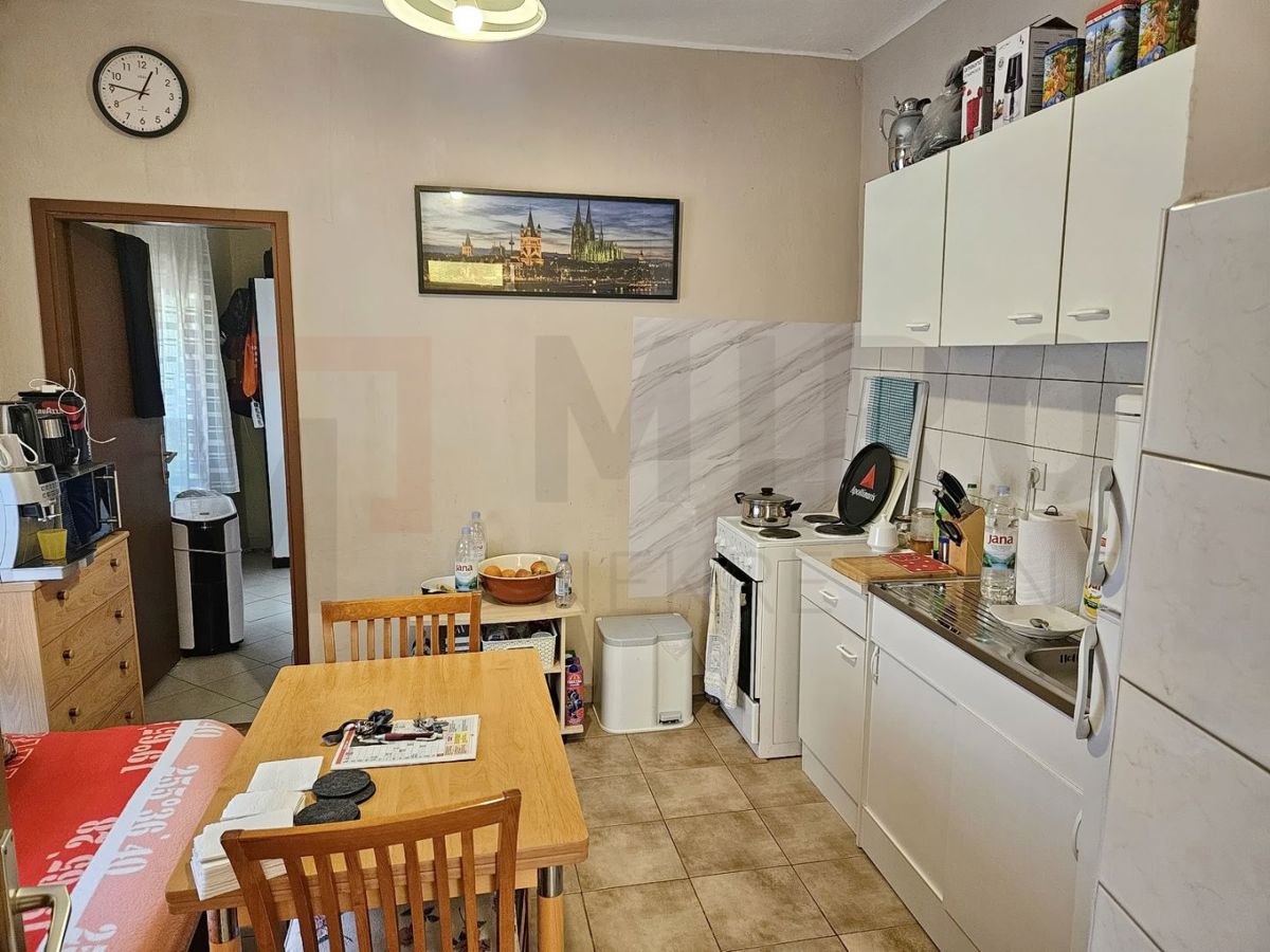 Malinska, apartma v samem centru, 20 m od morja, PRODAJA!