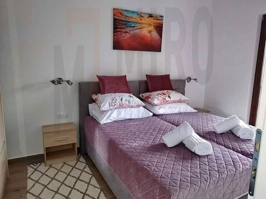Punat, renovirana hiša 1. red do morja, PRODAJA!