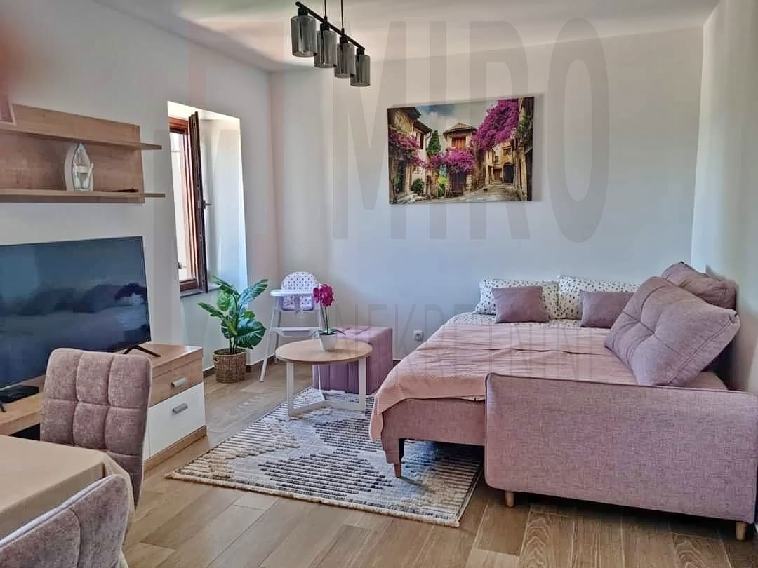 Punat, renovirana hiša 1. red do morja, PRODAJA!