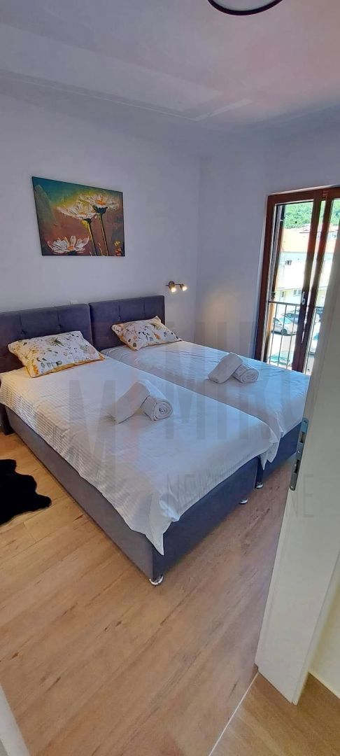 Punat, renovirana hiša 1. red do morja, PRODAJA!