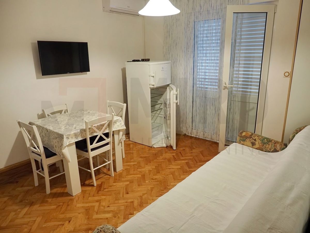 Malinska, apartmajska hiša na odlični lokaciji!