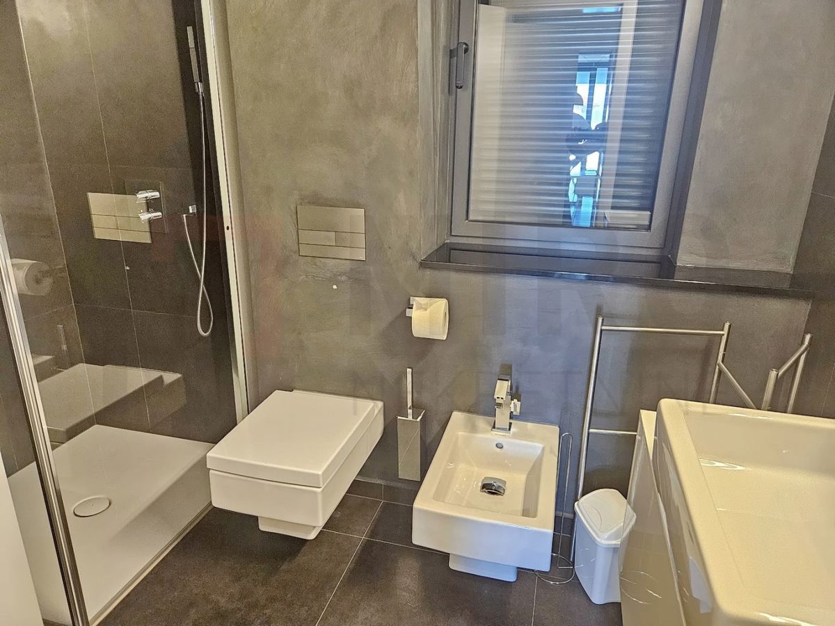 Malinska, luksuzen apartma na odlični lokaciji 80 m od morja!
