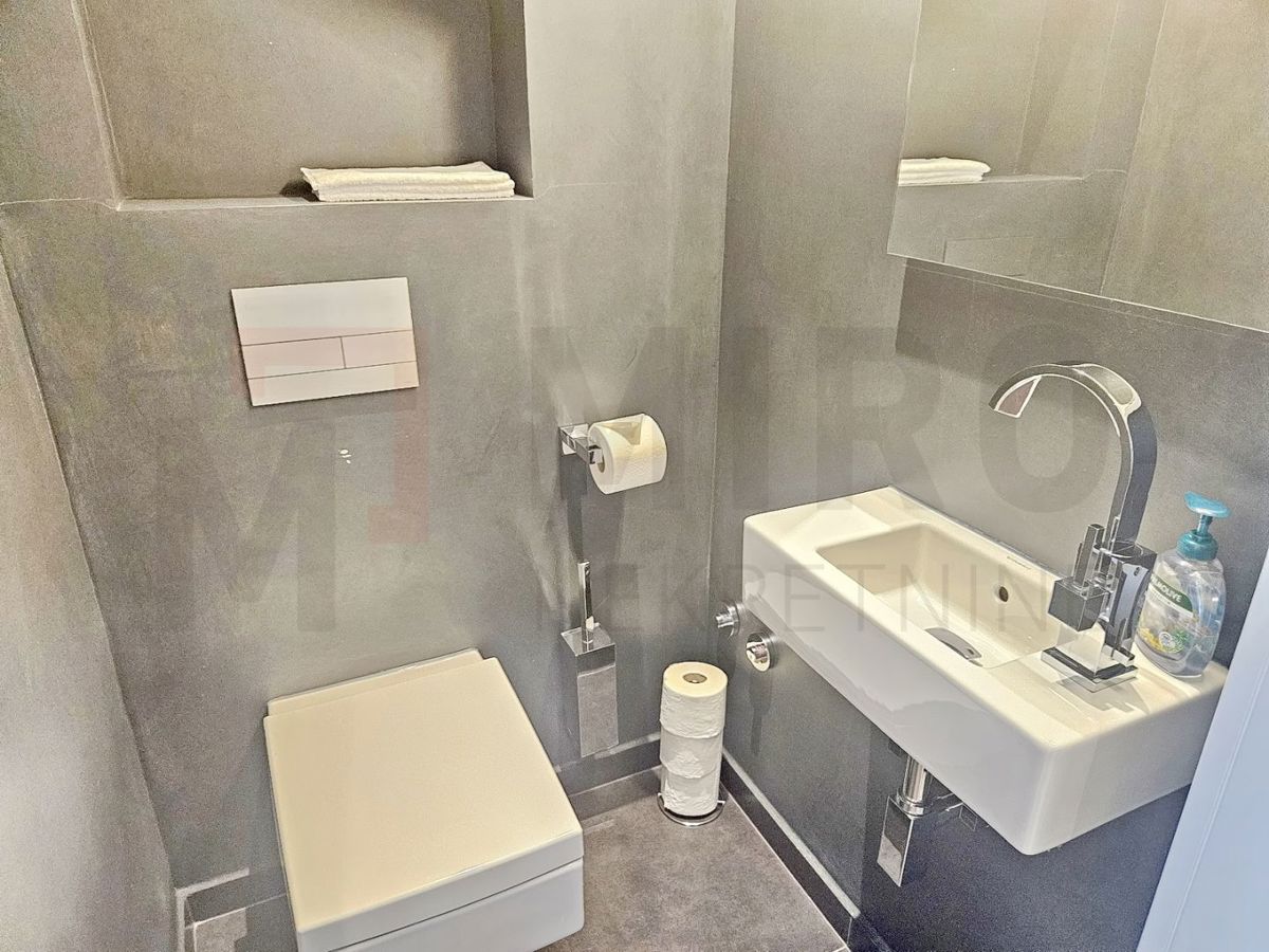 Malinska, luksuzen apartma na odlični lokaciji 80 m od morja!