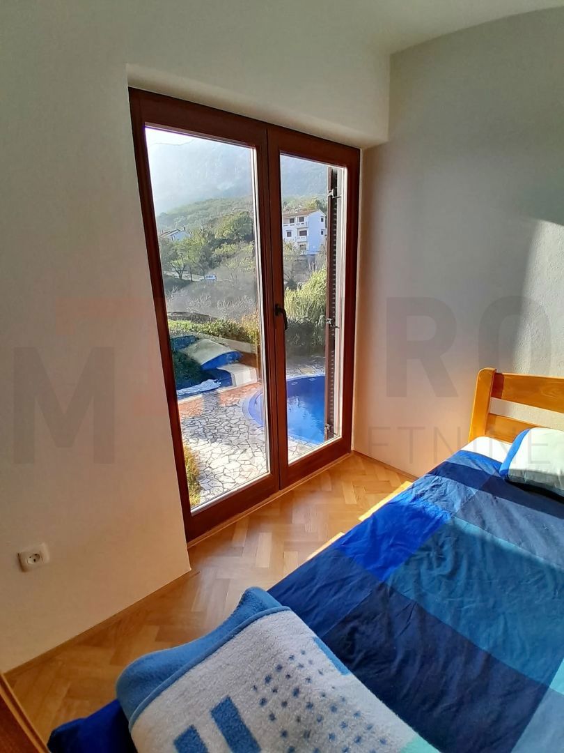 Baška, okolica, trisobno stanovanje na mirni lokaciji, PRODAMO!