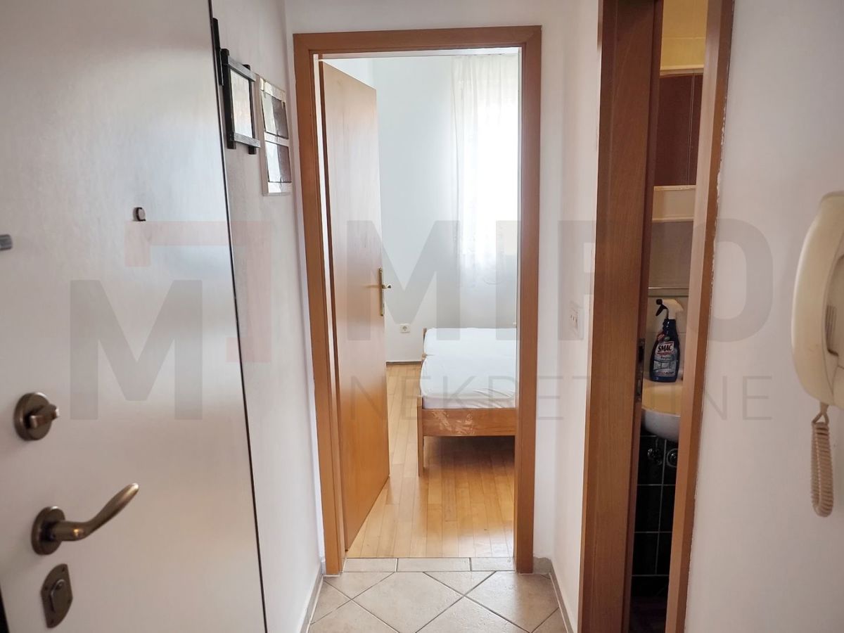 Punat, opremljeno stanovanje v bližini plaže, PRODAJA!