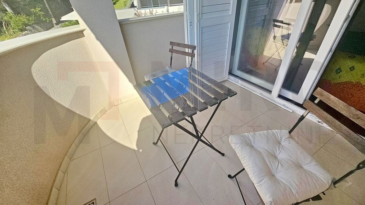 Malinska, udobno stanovanje v bližini plaže, NAPRODAJ!