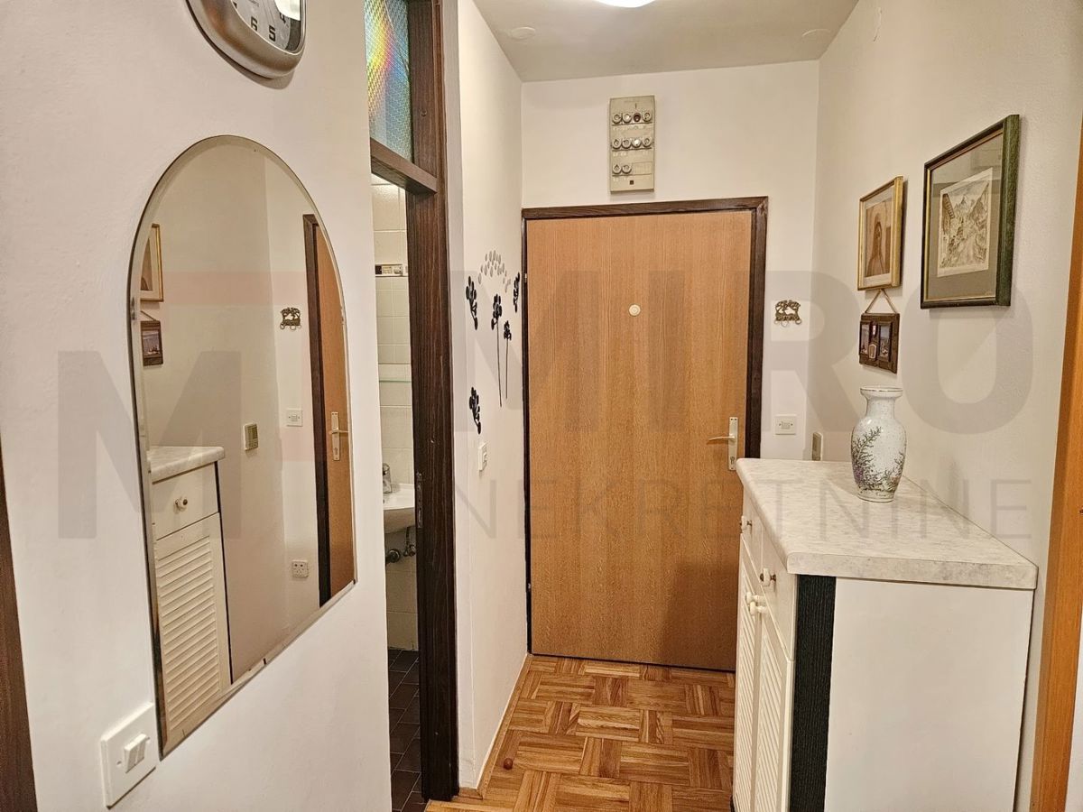 Njivice, opremljeno enosobno stanovanje v 1. nadstropju, PRODAMO!