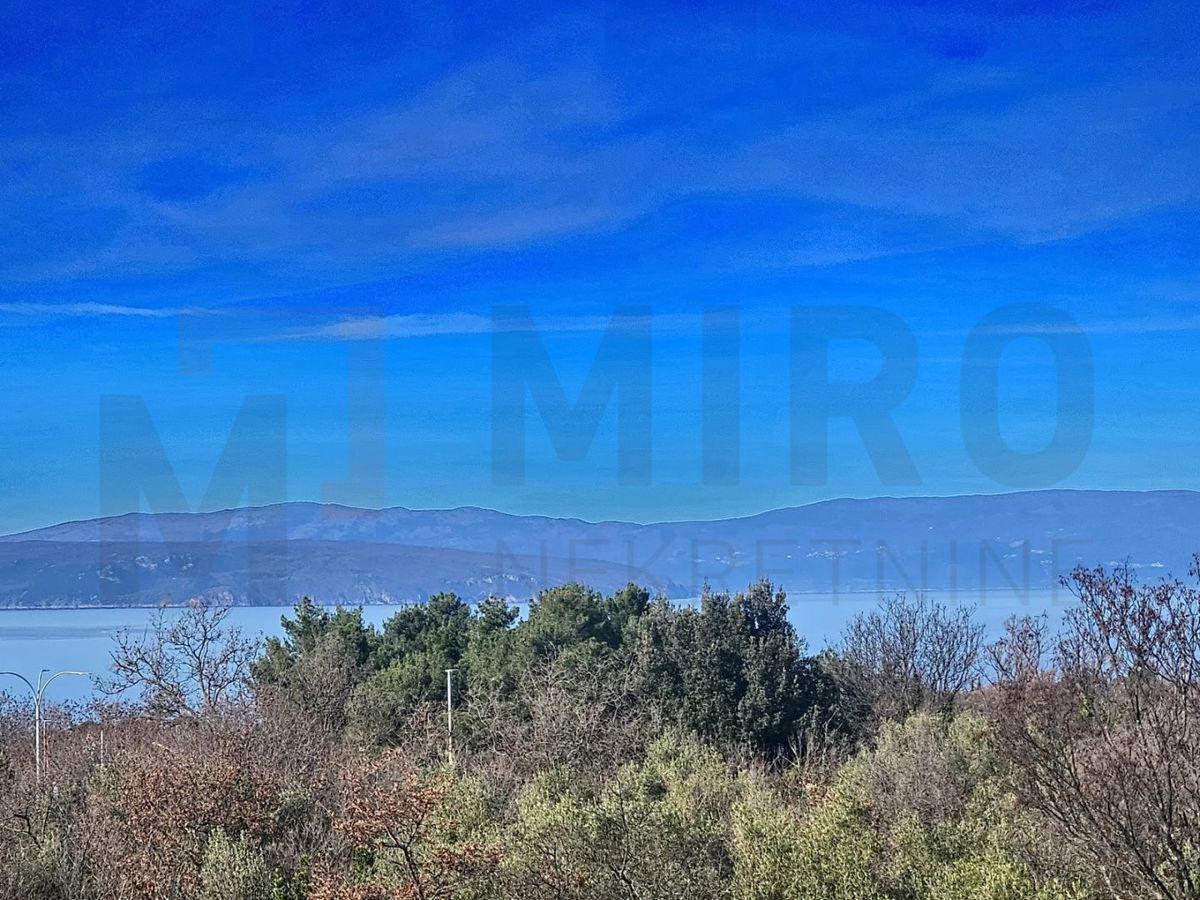 Malinska, okolica, moderna hiša z bazenom in pogledom na morje!