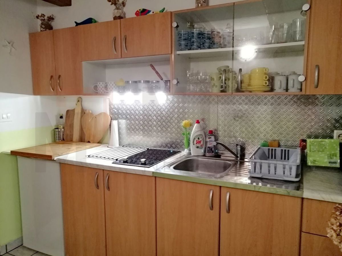 Malinska, studio apartma z veliko teraso v bližini morja!